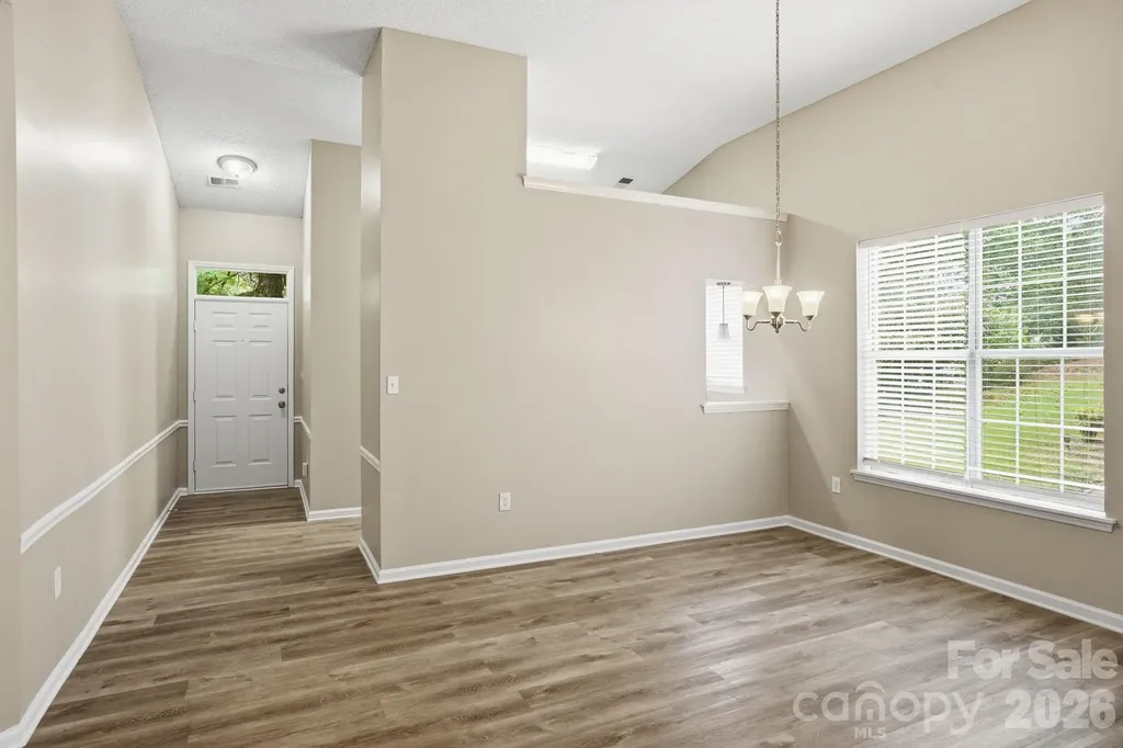 7200 Daerwood Place Charlotte NC 28215