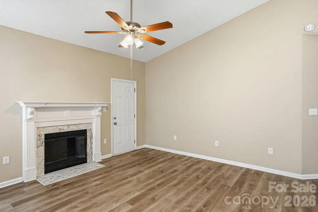 7200 Daerwood Place Charlotte NC 28215