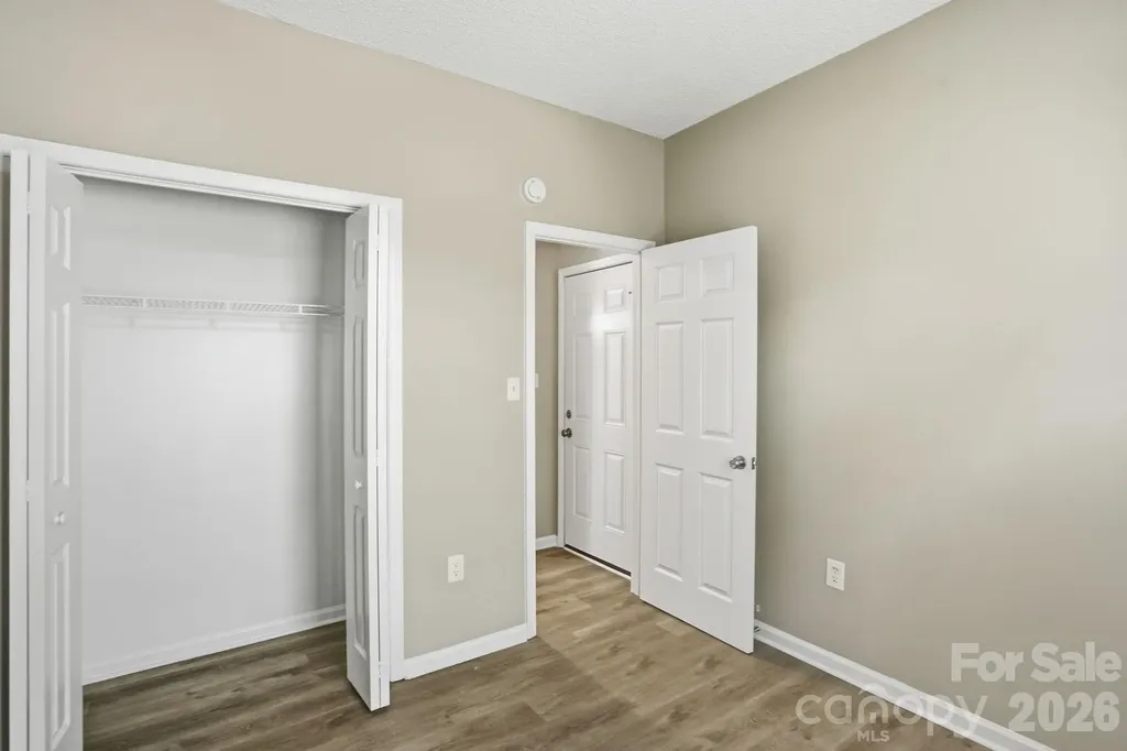 7200 Daerwood Place Charlotte NC 28215