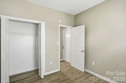 7200 Daerwood Place Charlotte NC 28215