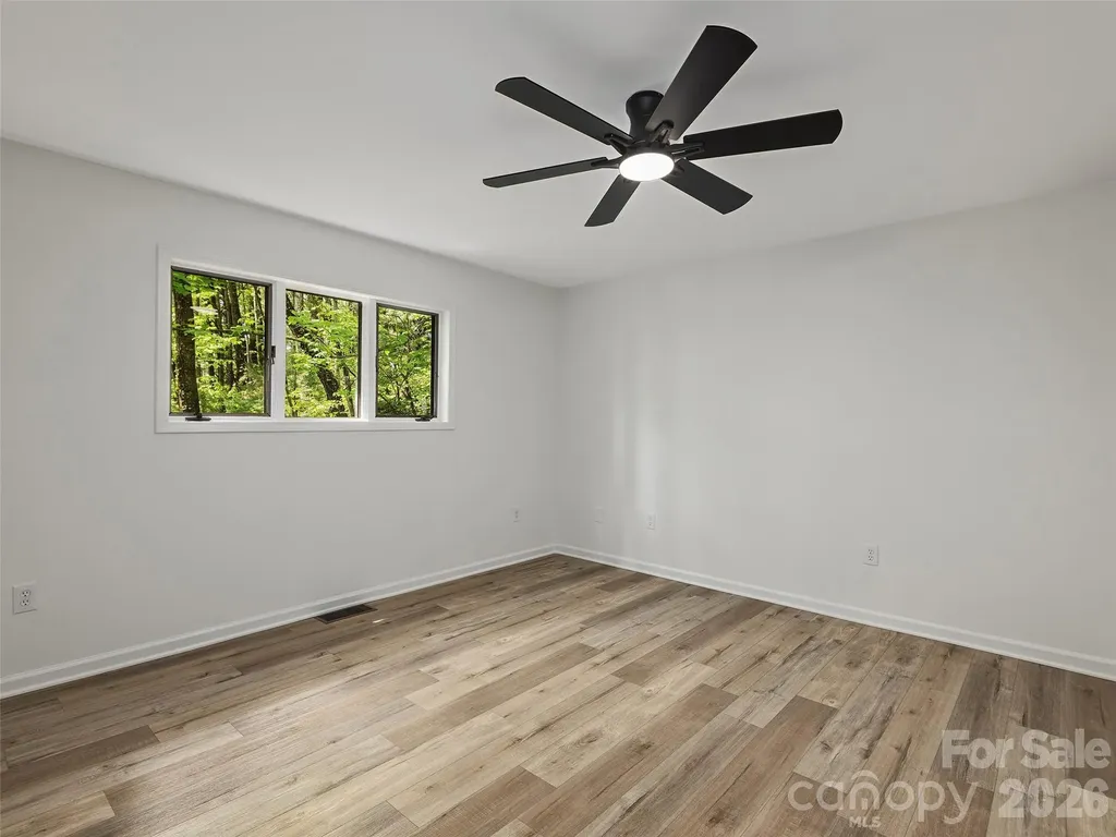 209 Ivy Hill Road Hendersonville NC 28792