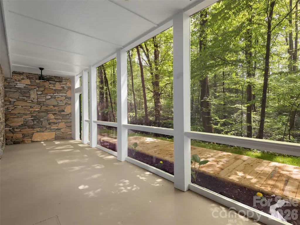 209 Ivy Hill Road Hendersonville NC 28792