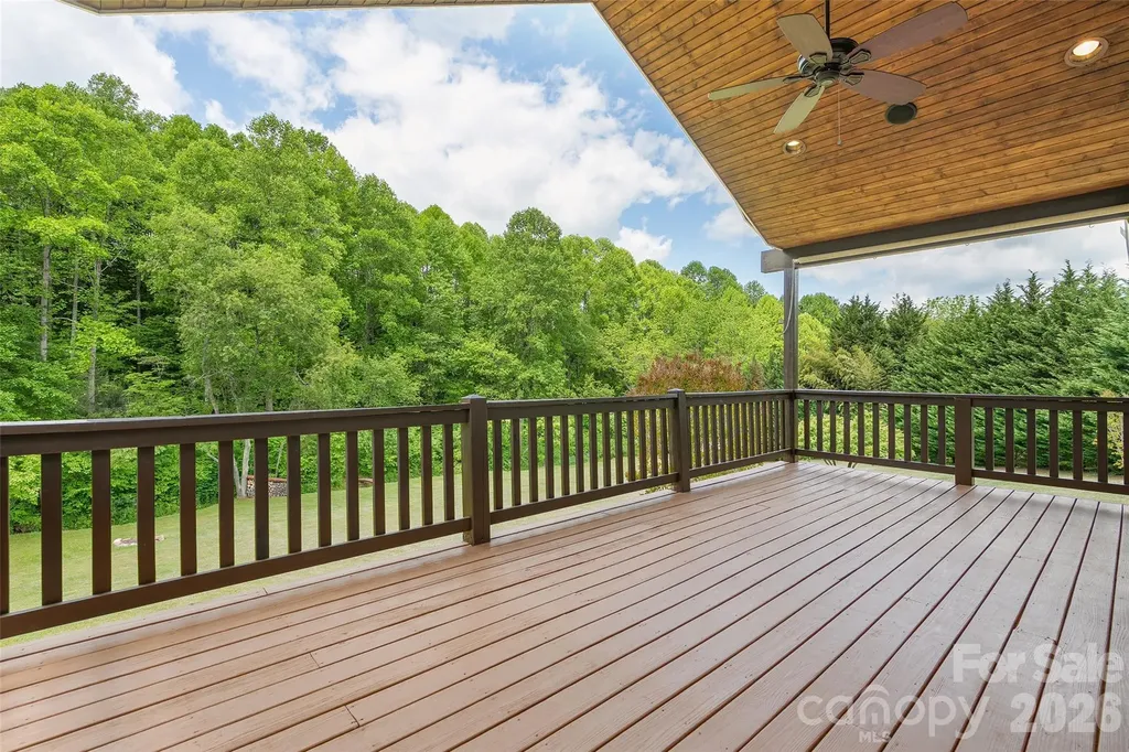 136 Mystic Way Canton NC 28716