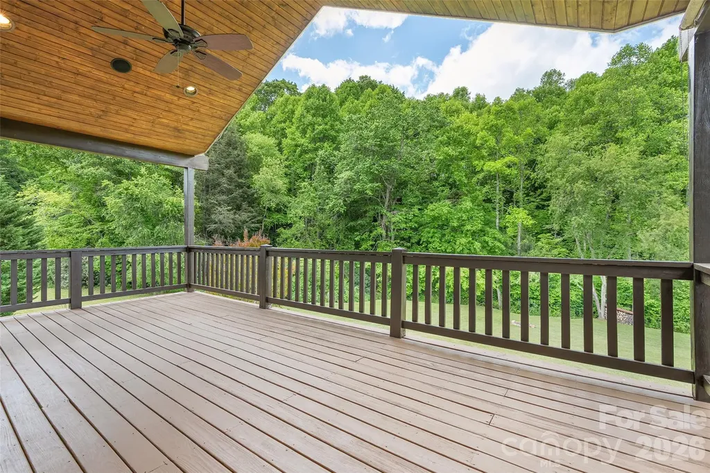 136 Mystic Way Canton NC 28716