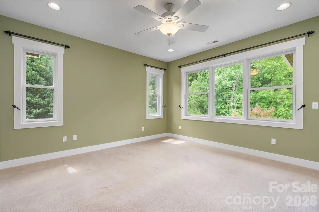 136 Mystic Way Canton NC 28716