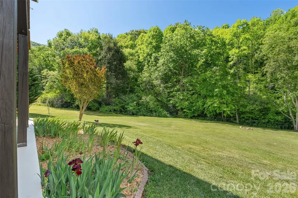 136 Mystic Way Canton NC 28716