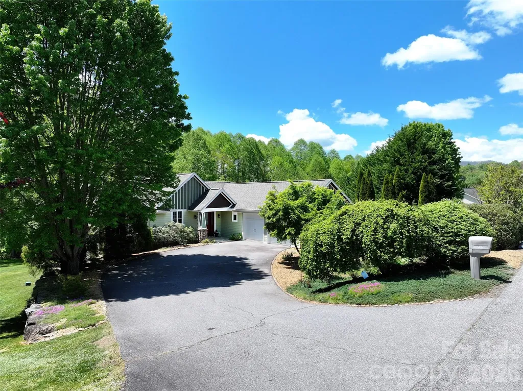 136 Mystic Way Canton NC 28716