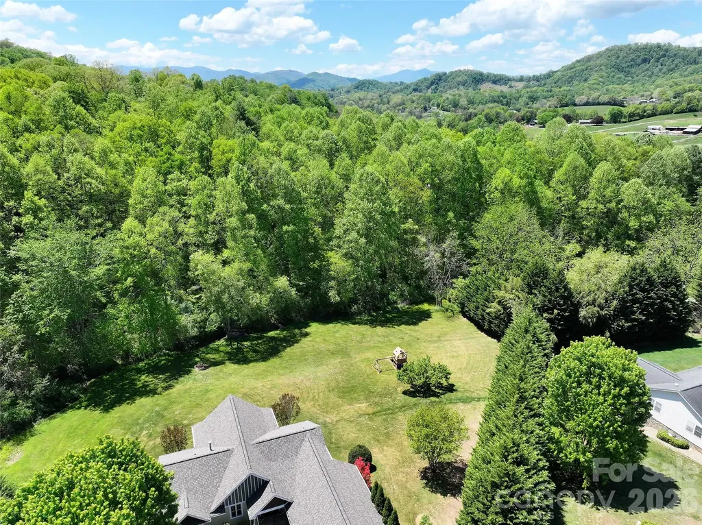 136 Mystic Way Canton NC 28716