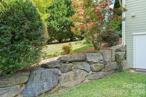 136 Mystic Way Canton NC 28716
