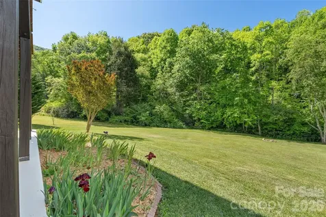 136 Mystic Way Canton NC 28716