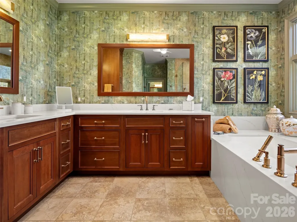 701 Baneberry Court Asheville NC 28803