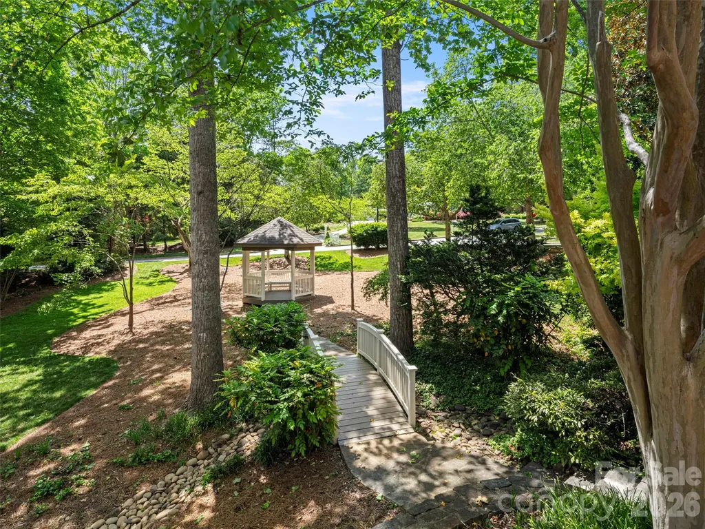 701 Baneberry Court Asheville NC 28803