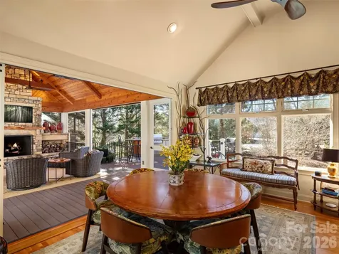 701 Baneberry Court Asheville NC 28803