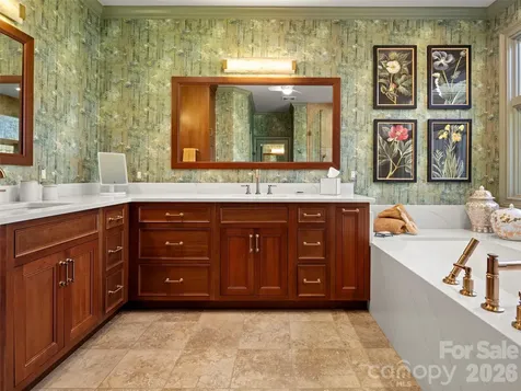 701 Baneberry Court Asheville NC 28803