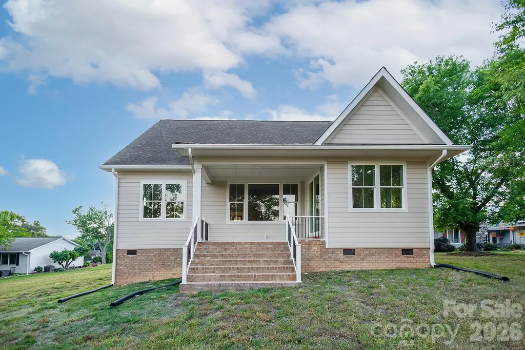 102 Starmount Drive Kings Mountain NC 28086