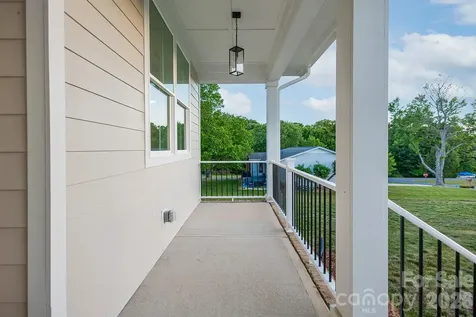 102 Starmount Drive Kings Mountain NC 28086