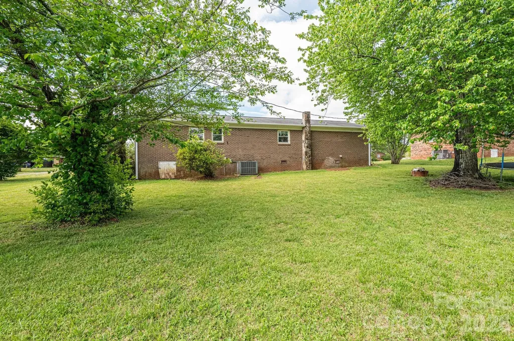 3886 Clay Street Claremont NC 28610