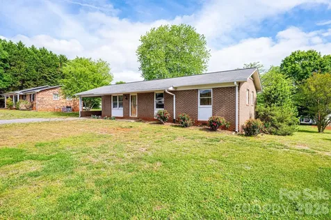 3886 Clay Street Claremont NC 28610