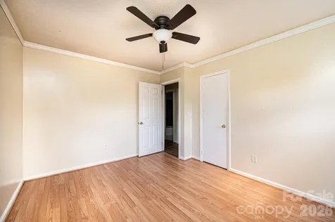 3886 Clay Street Claremont NC 28610