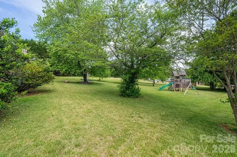 3886 Clay Street Claremont NC 28610