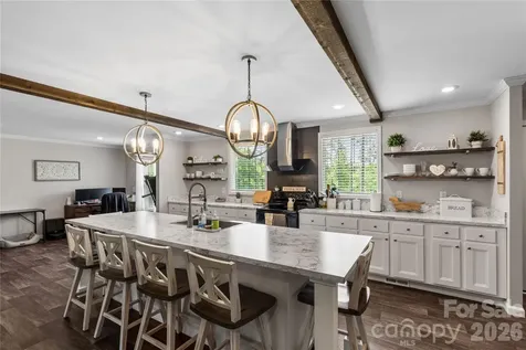 412 Mullinax Circle Blacksburg SC 29702