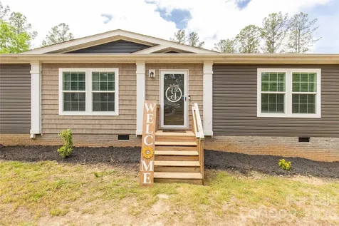 412 Mullinax Circle Blacksburg SC 29702