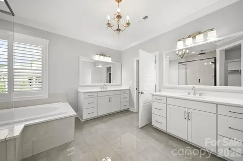 14104 Hollins Grove Avenue Huntersville NC 28078