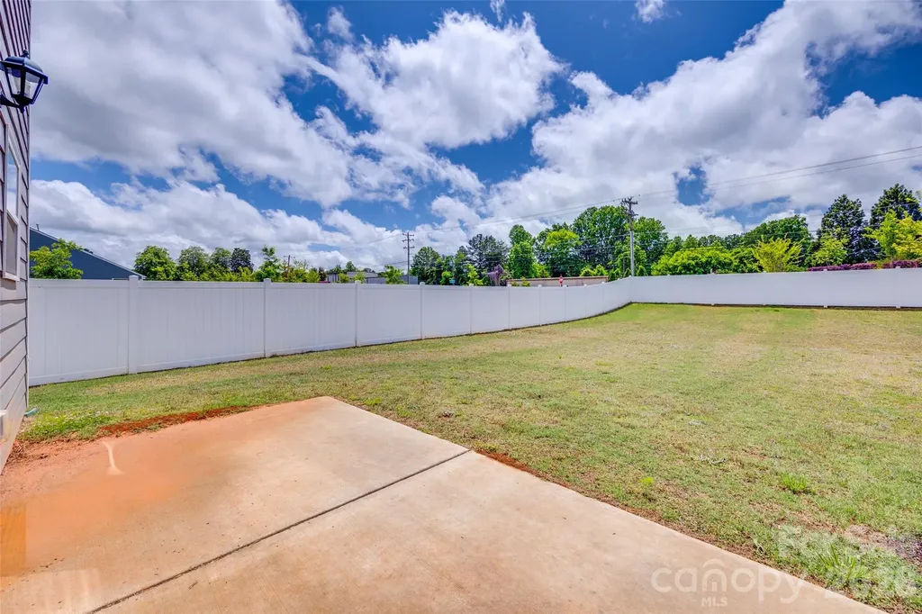 3513 Sycamore Crossing Court Mount Holly NC 28120