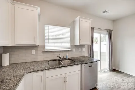 3513 Sycamore Crossing Court Mount Holly NC 28120