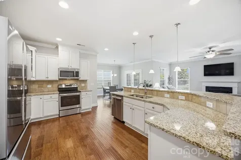 16024 Oxford Glenn Drive Huntersville NC 28078