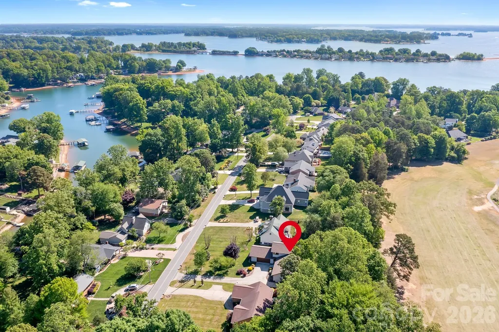 3469 Lake Shore Road S Denver NC 28037