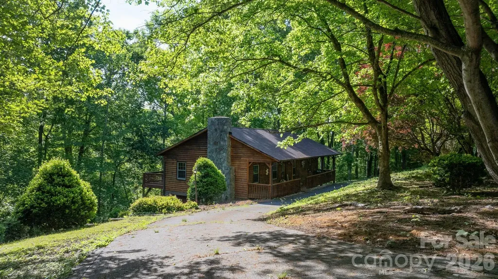 3840 Cherry Grove Drive Hickory NC 28602