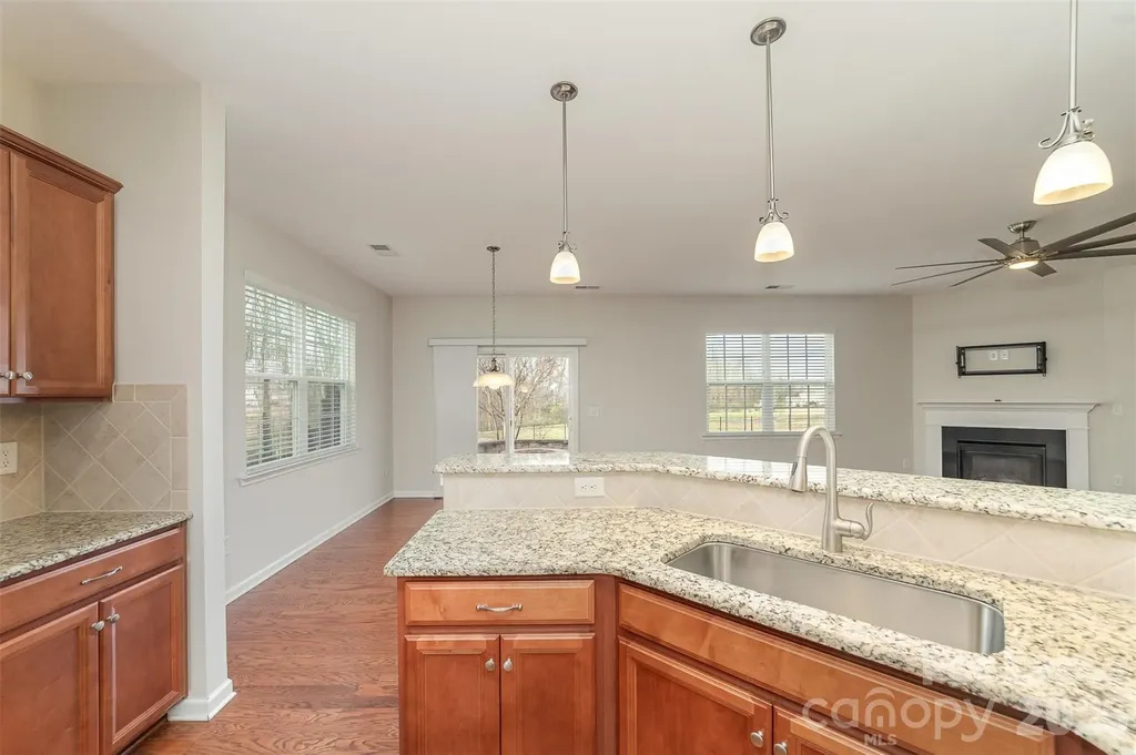 7922 Kelburn Lane Charlotte NC 28273