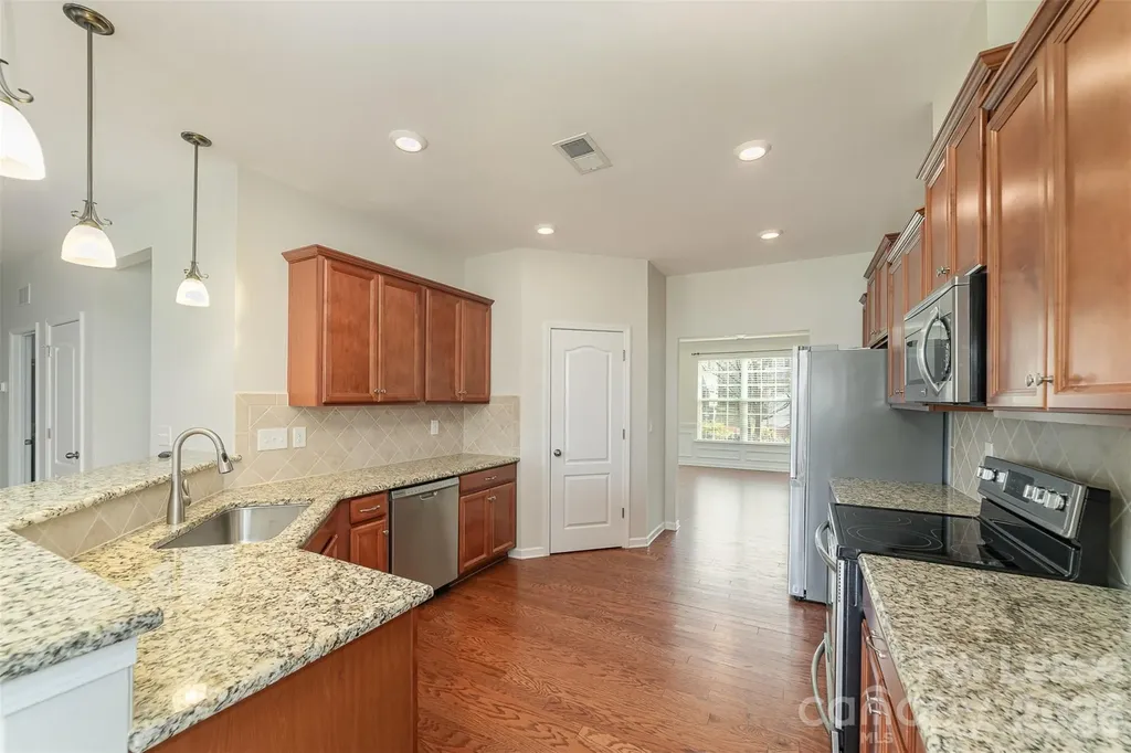 7922 Kelburn Lane Charlotte NC 28273