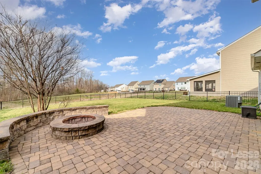 7922 Kelburn Lane Charlotte NC 28273