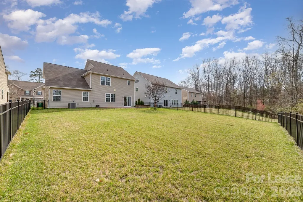 7922 Kelburn Lane Charlotte NC 28273
