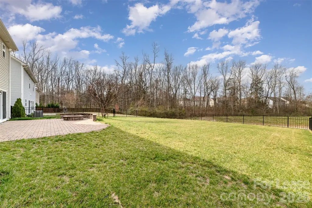 7922 Kelburn Lane Charlotte NC 28273