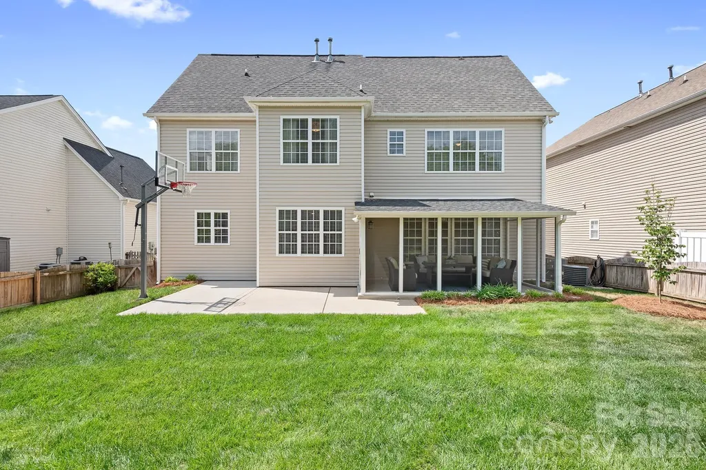 1596 Dartmoor Avenue NW Concord NC 28027