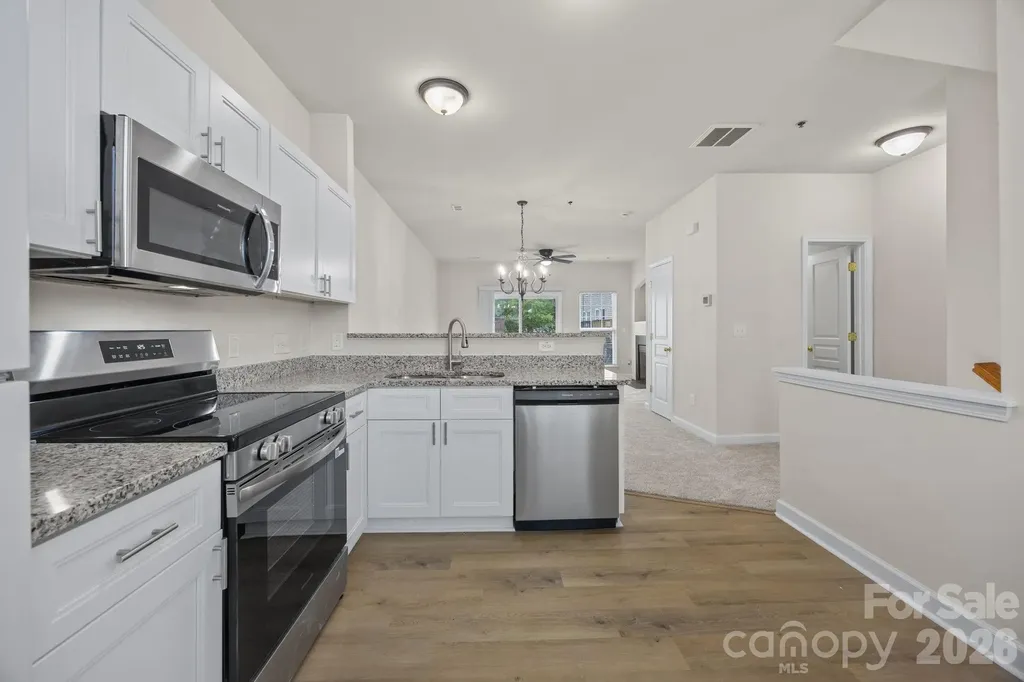 2750 Avalon Loop Road Charlotte NC 28269