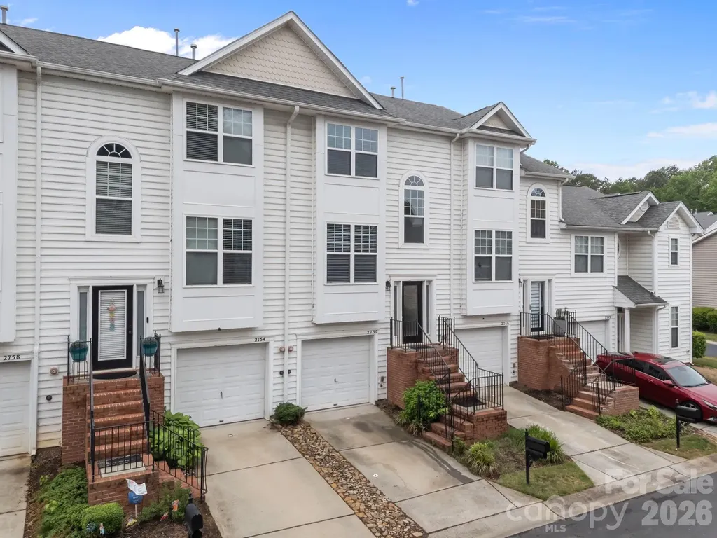 2750 Avalon Loop Road Charlotte NC 28269