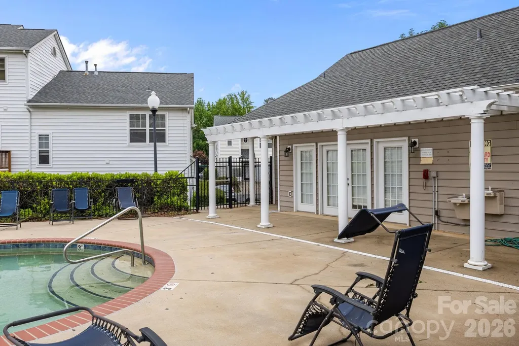 2750 Avalon Loop Road Charlotte NC 28269