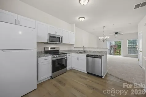 2750 Avalon Loop Road Charlotte NC 28269