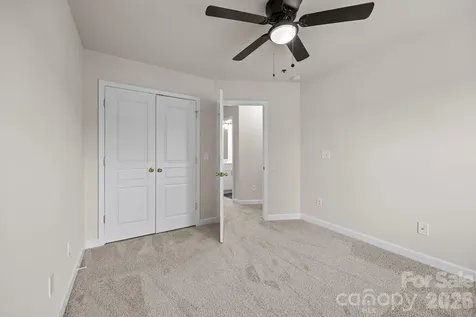 2750 Avalon Loop Road Charlotte NC 28269