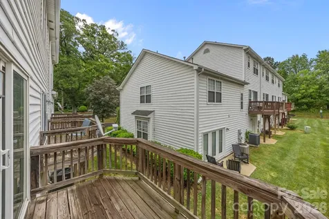 2750 Avalon Loop Road Charlotte NC 28269
