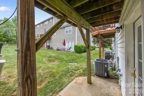 2750 Avalon Loop Road Charlotte NC 28269