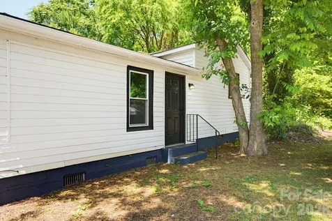 2622 Hemphill Street Charlotte NC 28208