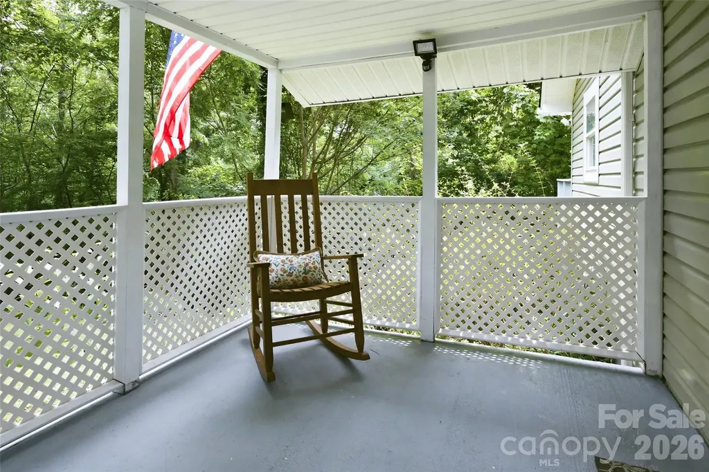 83 E View Street Marion NC 28752