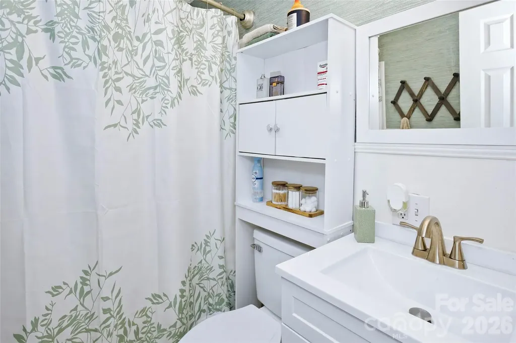 83 E View Street Marion NC 28752