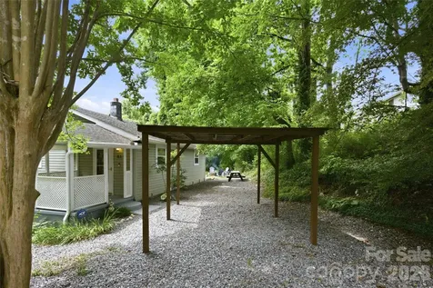 83 E View Street Marion NC 28752