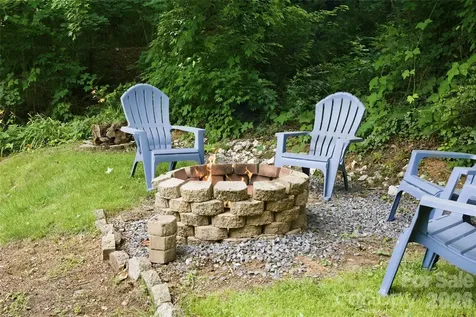 83 E View Street Marion NC 28752